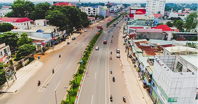 Road from Chon Thanh District Administrative Center toMinh Hung Commune.